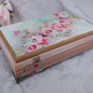 Decoupaged floral jewelry box in shades of pink