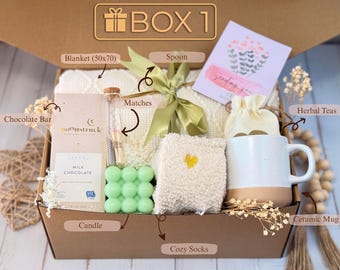 Hygge Gift Box with Knit Blanket Fuzzy Socks Mug • Cozy Gift Set for Her • Winter Self Care Package • Christmas Relaxation Box Idea