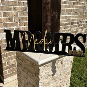 Custom Mr and Mrs Table Centerpiece for Wedding Sign for Engagement Sweetheart Table Sign Rustic Wedding Decor for Family Last Name Gift