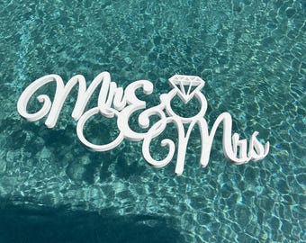 Custom Mr and Mrs Foam Wedding Pool Decoration, Outdoor Shower Decor