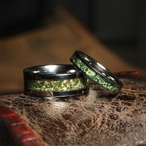 Green Moss Agate Ring Set, His and Hers Wedding Band, Silver Ring Set, Matching Nature Couples Ring, Silver Plated Tungsten, couple ring set