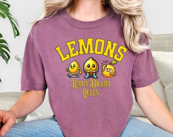 レモンドラマクイーンのサマーシャツ、快適なカラーのTシャツ、親友へのプレゼント、夏の雰囲気が漂うトレンディなビーチ風皮肉Tシャツ。彼女へのキュートなスウェットシャツギフト