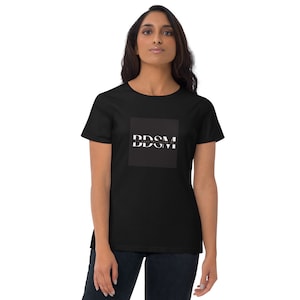 Women&#39;s short sleeve t-shirt