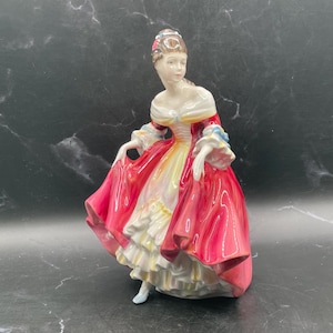Vintage Royal Doulton &quot;Southern Belle&quot; - Pretty Ladies Collection, Collectable Hand-Painted Bone China Figurine HN 2229