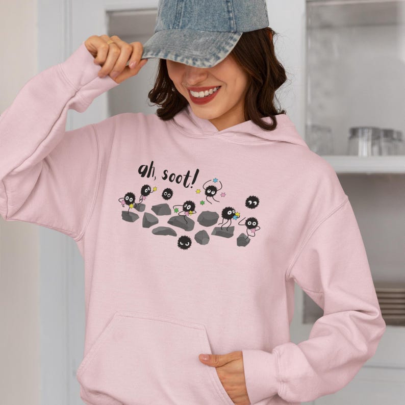 Bluza z kapturem unisex Soot Sprites „Ah Soot”, bluza z kapturem inspirowana filmem „Spirited Away”, bluza z kapturem inspirowana filmem „Studio Ghibli” zdjęcie 3