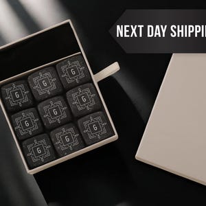 Gepersonaliseerde whiskystenen set, premium whiskystenen, set van 9, ijsblokjes, whiskycadeau, cadeau drinker, cadeau collega, relatiegeschenken