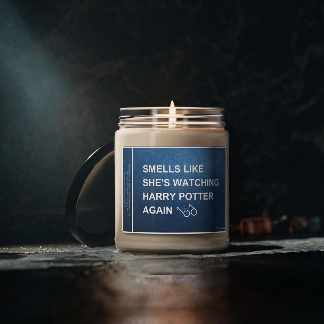 Harry Potter Fan Candle 'smells Like She's Watching Harry Potter Again', Potterhead Gift