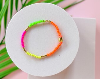 Neon glass bead rocailles bracelet with gold details