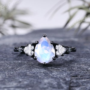 Vintage Mondstein Gothic Verlobungsring Schwarz Gold Witchy Rhodium Schwarz Hochzeit Band Regenbogen Versprechen Benutzerdefinierte Jahrestag Ring für Frauen