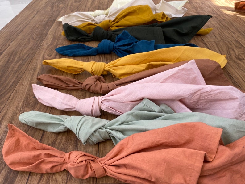 Lot de 50 serviettes en coton, couleurs mélangées, serviettes de table pour mariage, serviettes de table en coton naturel pour les repas de tous les jours, mariage, fait main en Inde image 2