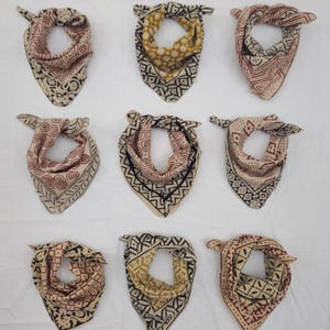 Set di 9 sciarpe bandana in cotone biologico, sciarpa con design a mano, colori vivaci, alta qualità, sciarpa invernale, design unico