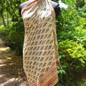 Katoenen sarong met bagru-print: strandsjaal met handblokprint