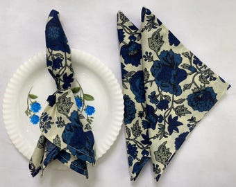 Servilletas de algodón con estampado floral azul: decoración para bodas indias