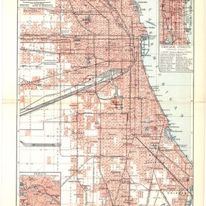 Pode incluir: Mapa antigo de Chicago, com uma grade de ruas detalhada em vermelho e branco. O mapa inclui o texto "Chicago" e "Maßstab 1:100000". Um mapa menor de Berlim também está presente. Ilustração vintage.
