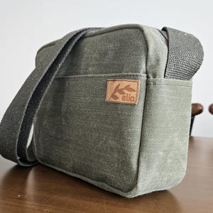 sac en toile, sac à bandoulière en toile, sac à bandoulière en toile cirée, sac messager, sac à bandoulière vert kaki