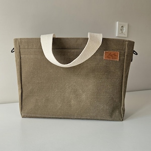 Sac fourre-tout classique en toile cirée avec poignées confortables, sac pour ordinateur portable, sac à bandoulière durable unisexe, sac en toile