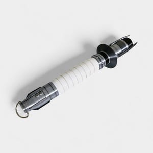 Shin Hati Lightsaber With Optional Vertical/Horizontal/Wall Stand image 2