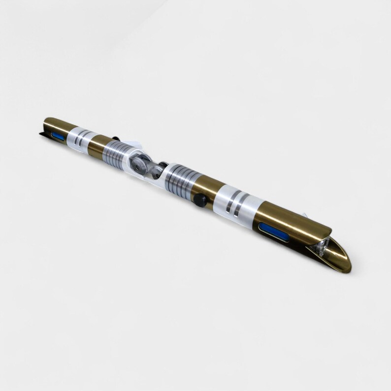 Jedi Temple Guard Lightsaber With Optional Vertical Stand (Moving Parts) image 5