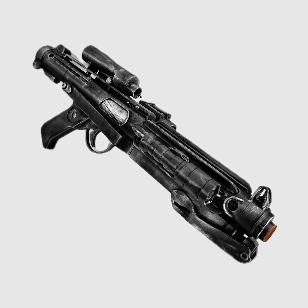 thumbnail image 2 of Stormtrooper E-11 Blaster Holster – New Mint Condition – Star Wars Prop/Armor 2 of 6