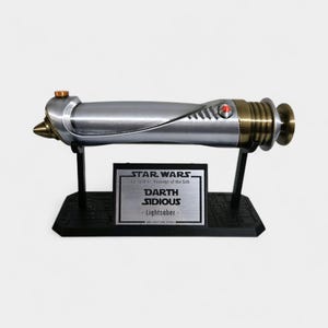 Darth Sidious Lightsaber (Sheev Palpatine) With Optional Vertical/Horizontal/Wall Stand Bild 3