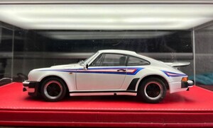 Voiture Miniature 1:18 Porsche 911 (930) 3,0 SC Blanche 1974 - Modèle De Collection Détaillé