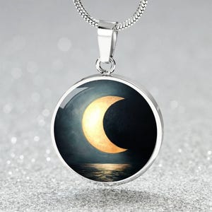 Partial Solar Eclipse Pendant Necklace Personalized-Gift-For-Her | Celestial Necklace Gift | Sun Moon Jewellery Bracelet |  Eclipse Keychain