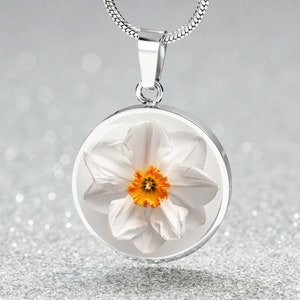 Engraved Daffodil March Birth Flower Pendant Necklace Gift | Engraved Floral Charm Bracelet | Gold Mothers Day Custom Gift | Daffodil Key