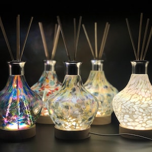 Lámpara difusora de vidrio iridiscente hecha a mano: difusor de aroma artístico
