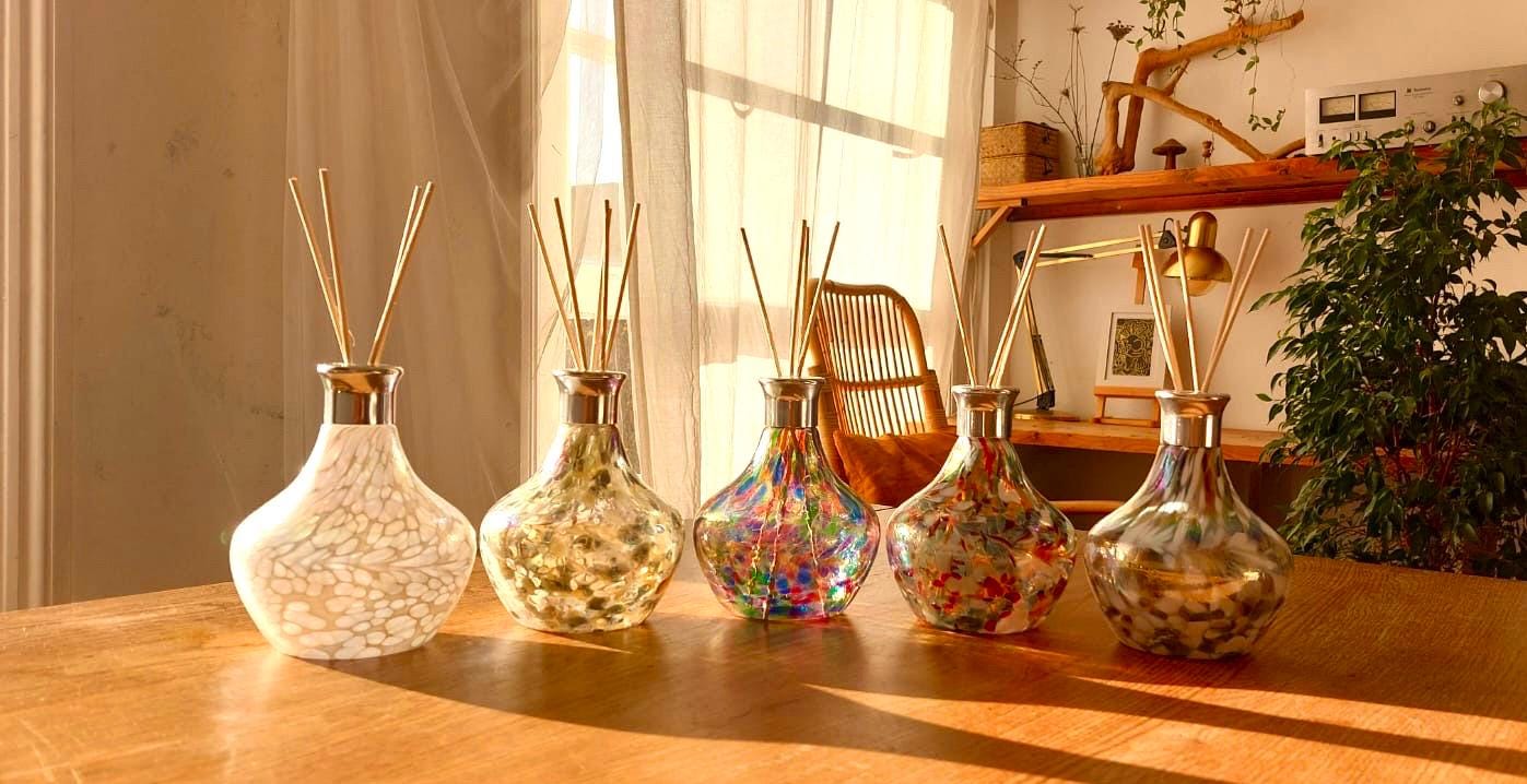 Handmade Glass Diffuser Bottle With – Iridescent Artistic Design, Unique Gift For Home, Elegant Aroma Diffuser