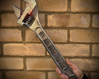 Accesorio de disfraz de mecánico asesino de zombis sangriento con llave falsa para Halloween