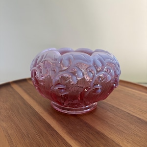 Vintage Champagne Pink Opalescent Fenton Lily of the Valley Rose Bowl