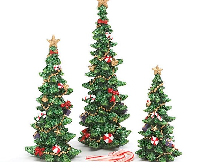 Set of 3 Christmas Tree Figurines – Festive Holiday Décor