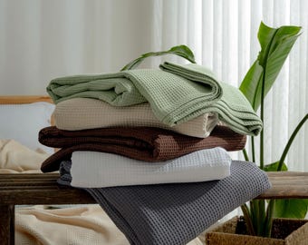 Turkish Cotton Waffle Blanket: Lightweight All-Season Throw