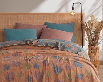 Leaf Patterned Turkish Cotton Muslin Throw Blanket: Queen XL Size