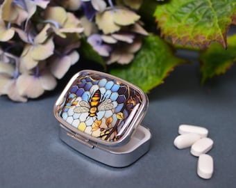 Travel Pill Box with Bee Print, Pocket Medicine Organizer, Compact Pill Case with Dual Compartments, Cute Pill Organizer for Daily Pills