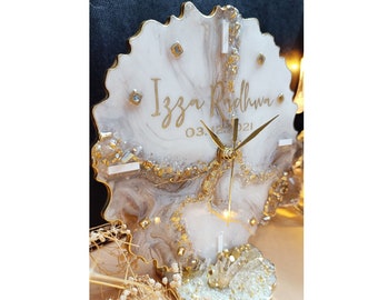 Personalized Resin Desk Clock: Marble Effect, Crystal Base, Custom Name & Date