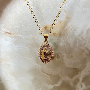 ENVÍO GRATIS A EE.UU./ Collar Virgen María de Oro/ Cristal/ Virgen de Guadalupe/ Collar Delicado/ Regalo para Ella/Él/18 Pulgadas