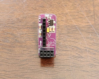 Rabbit-Labs™ 5v HotSwap MiniBoard designed for the Flipper-Zero