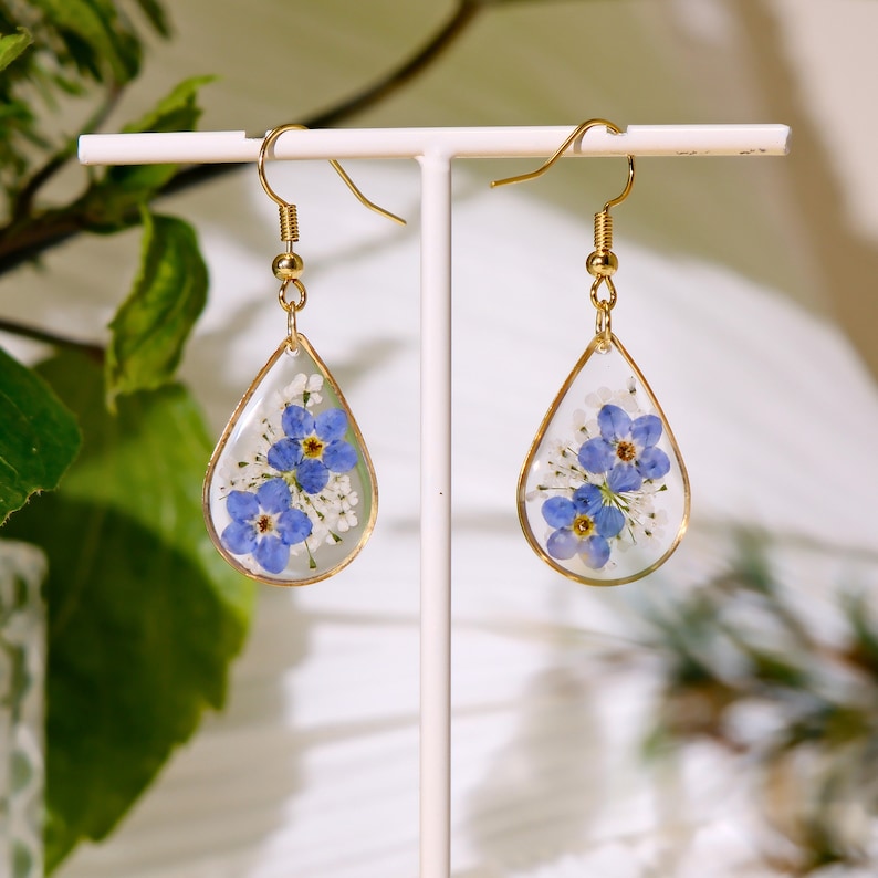 Handmade Forget Me Not Earrings, Real Pressed Flower Earrings, Dried Flower Resin Earrings, Natural Jewelry for Women, Birthday Gift For Her image 4