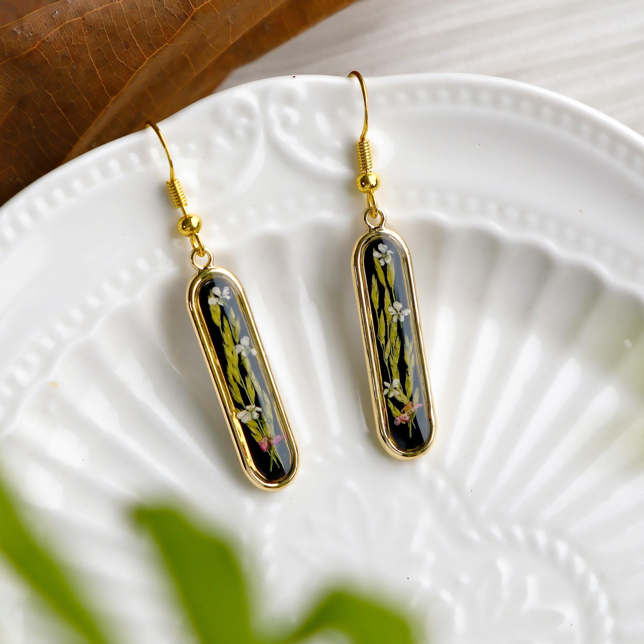 Handmade Dried Flower Earrings, Pressed Flower Resin Earrings, Flower Dangle Drop Earrings, Natural Botanical Jewelry, Birthday Gift For Her