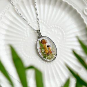 Collares de flores de hongo hechos a mano, collar con colgante de letra personalizado, collares de flores secas con iniciales personalizadas, regalos de cumpleaños para ella