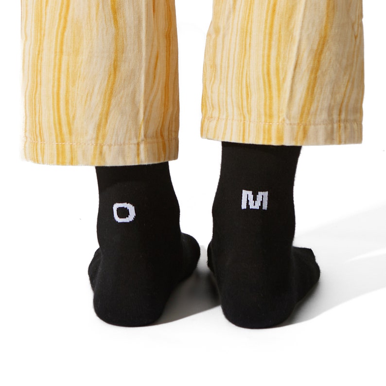 Calcetines ALPHABET A-Z, talla de mujer 35-39, calcetines ecológicos, regalo de calcetines suaves únicos, calcetines de palabras, calcetines veganos, calcetines casuales de uso lounge para ella imagen 5