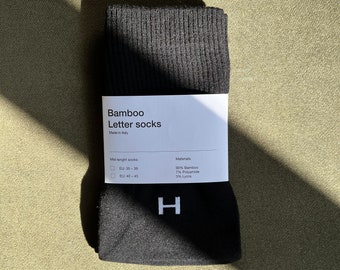 Calcetines resistentes al olor letra "H", calcetines de bambú 100% italianos, regalo sofisticado para ella y él