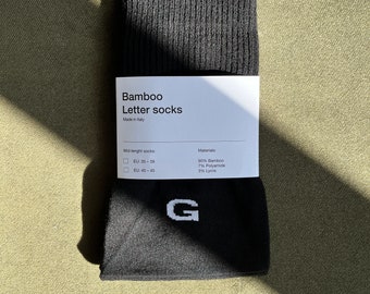 Calcetines resistentes a los olores con letra "G", calcetines de bambú 100% italianos, regalo sofisticado para ella y él