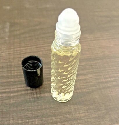 Cleopatra Perfume Oil/body Oil/roll on Bottle 