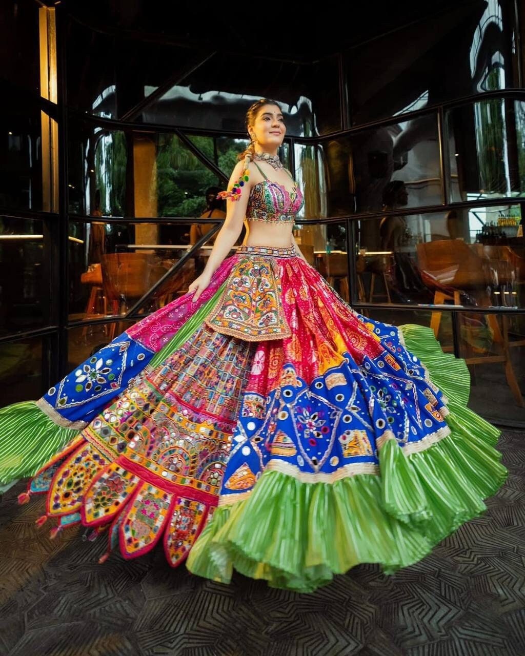 Update more than 117 dresses worn in gujarat latest