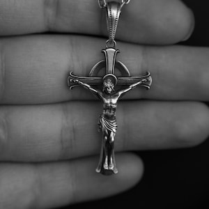 Jesus Christ Handmade Pendant, 925 Sterling Silver, Religious Jewelry, Catholic Gift, Jesus Medallion, Christ Pendant, Gift for Him and Her