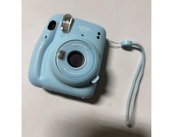 Cámara instantánea Fujifilm Instax Mini 11, color azul cielo, lente analógica para selfies