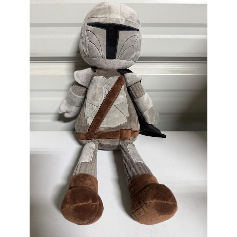 Peluche Scentsy Buddy de Star Wars The Mandalorian con paquete de aroma Air of Adventure imagen 1