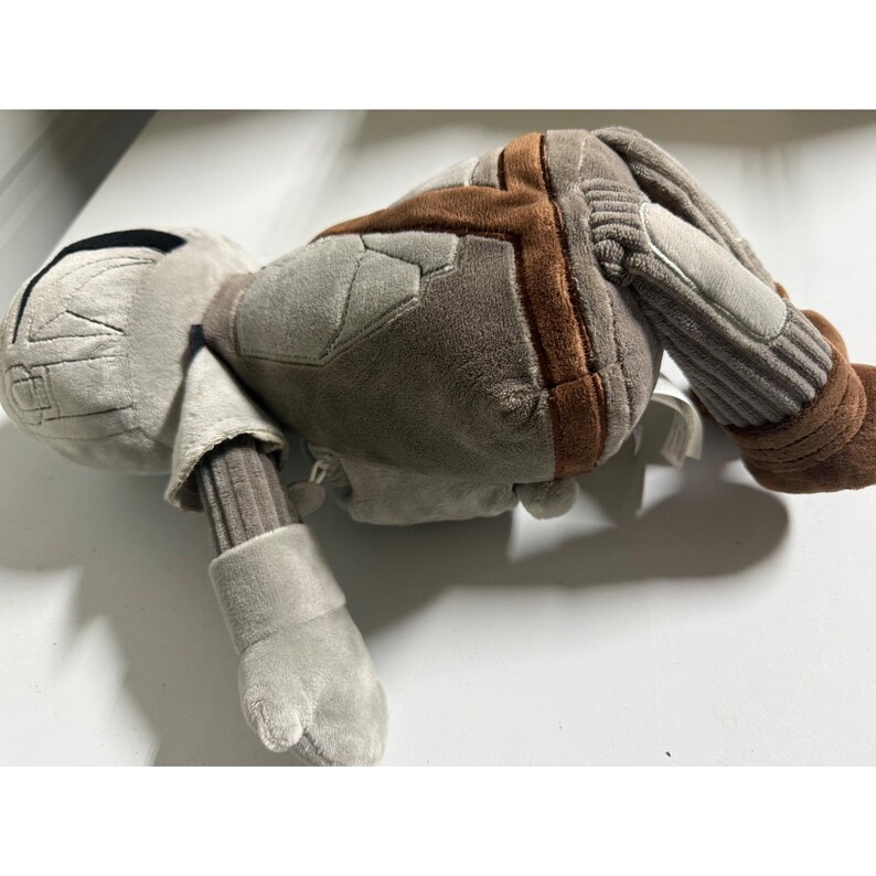 Peluche Scentsy Buddy de Star Wars The Mandalorian con paquete de aroma Air of Adventure imagen 10
